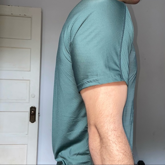 REEBOK - Picture 2 of 3